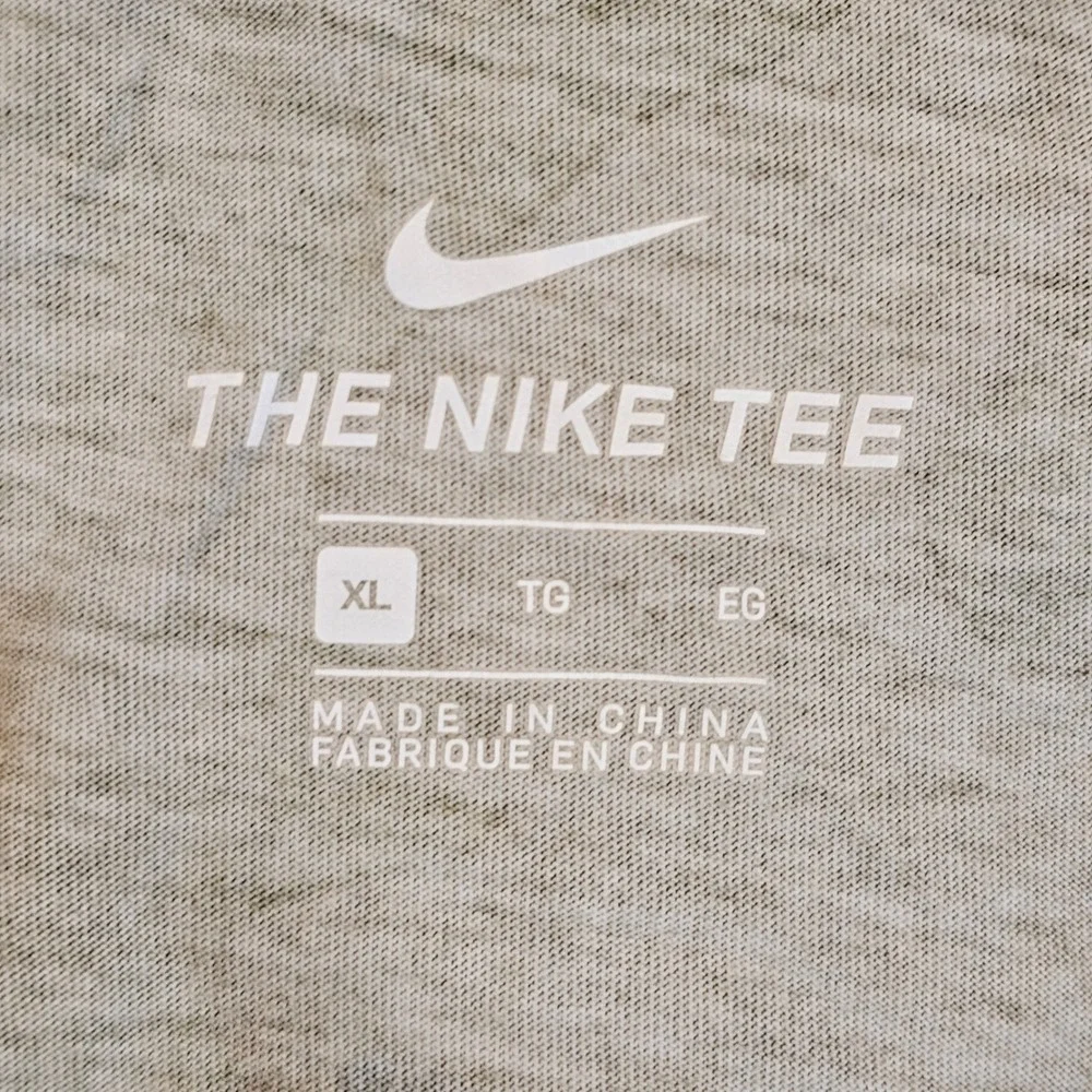 Nike Mens Long Sleeve Camouflage Graphic T-Shirt Green‎ Camo Futura Logo XL